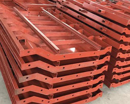 1624245395898732.jpg 钢模板.jpg