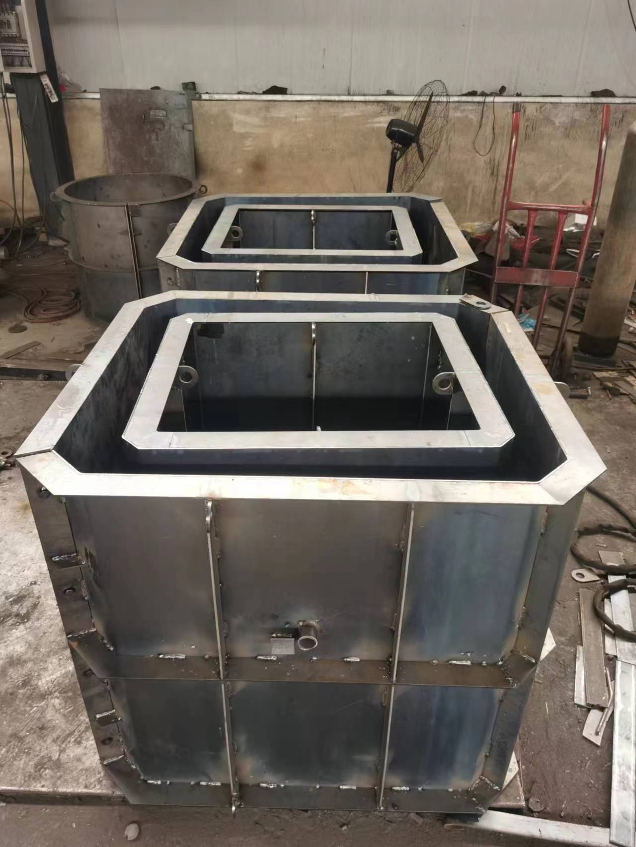 检查井乐鱼(中国)官方 通信电缆井模具